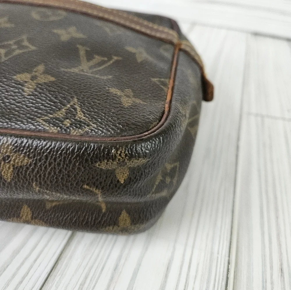 Louis Vuitton 1989 Compiege 23 Clutch Handbag in Monogram Canvas and Leather - Picture 7 of 16